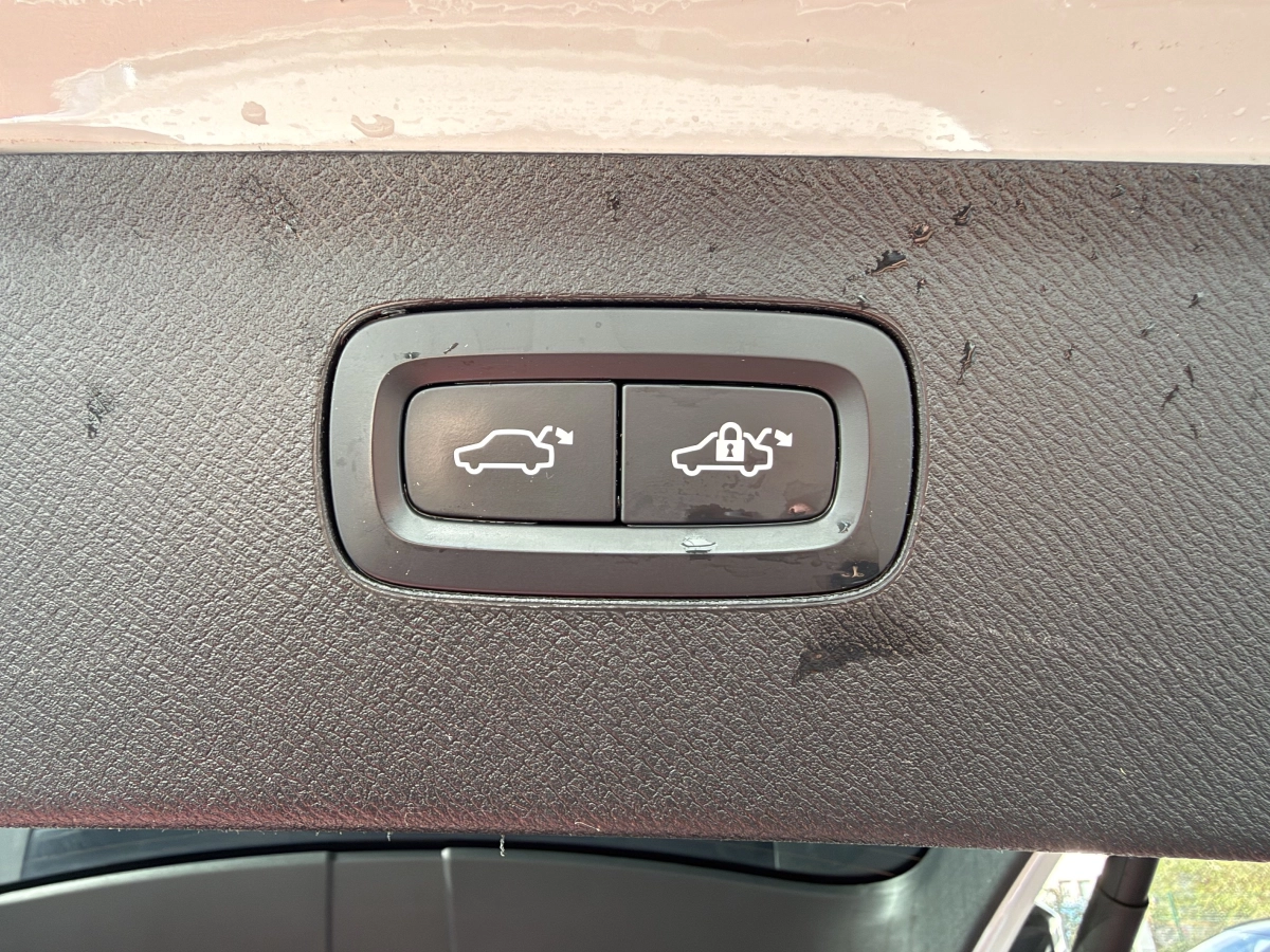 Volvo Xc90 - photo 29