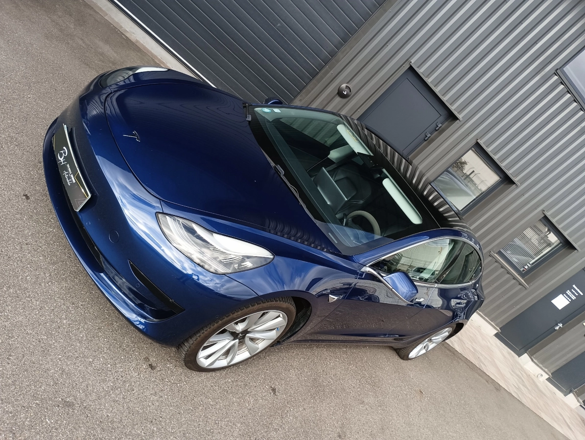 Tesla Model-3 - photo 11