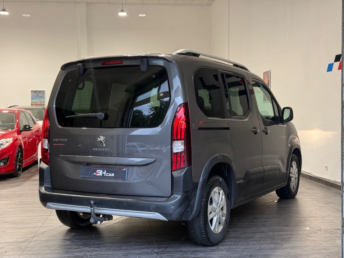 Peugeot Rifter - photo 9