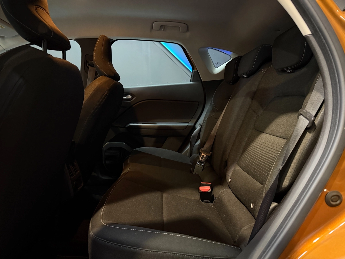 Renault Captur - photo 12