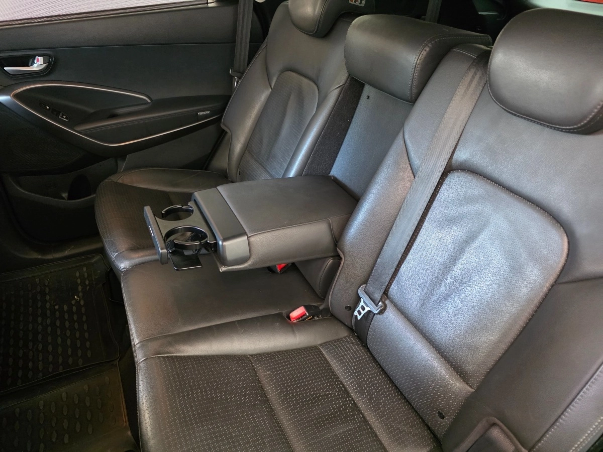 Hyundai Santa Fe - photo 13