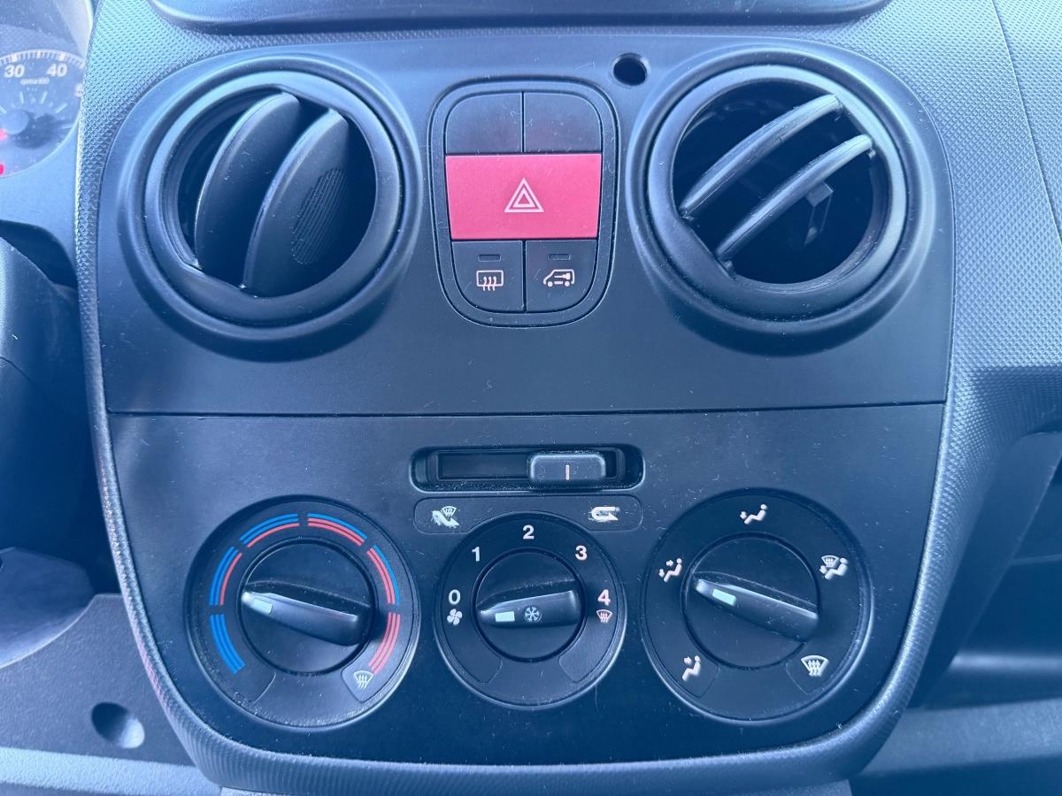 Aperçu indisponible de Peugeot Bipper