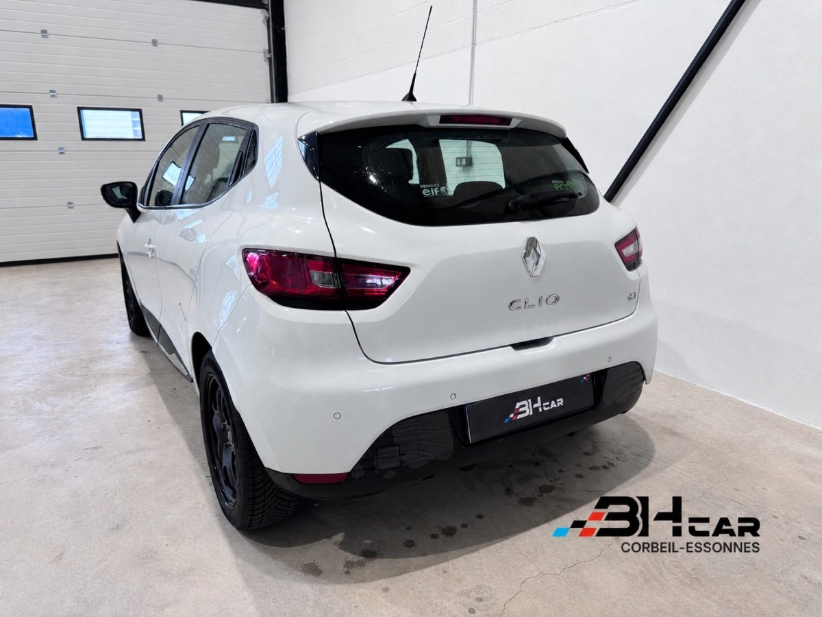 Renault Clio - photo 2