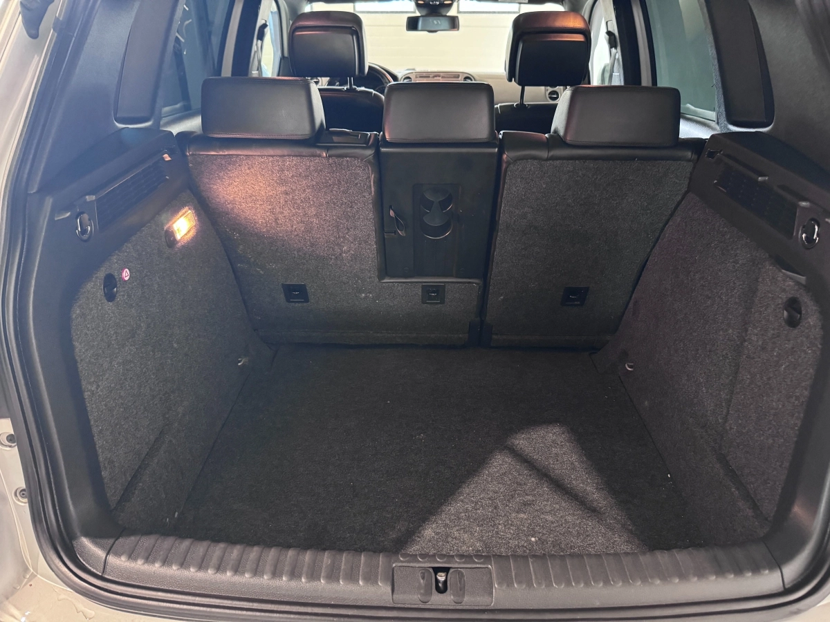 Volkswagen Tiguan - photo 26
