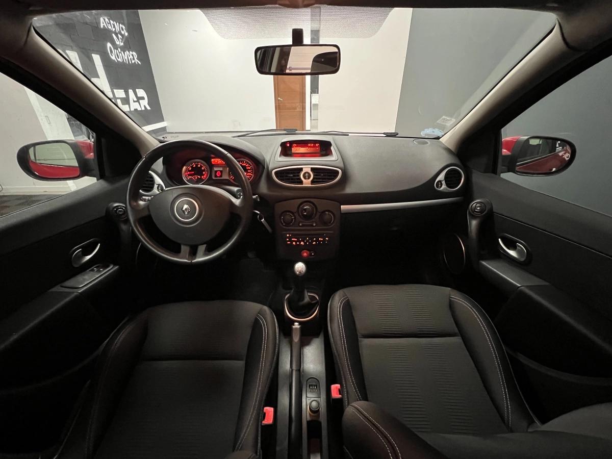 Aperçu indisponible de RENAULT Clio