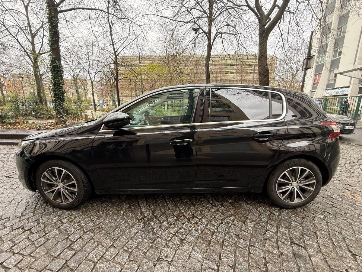 Peugeot 308 GENERATION-II 1.2 PURETECH 110 ALLURE START-STOP