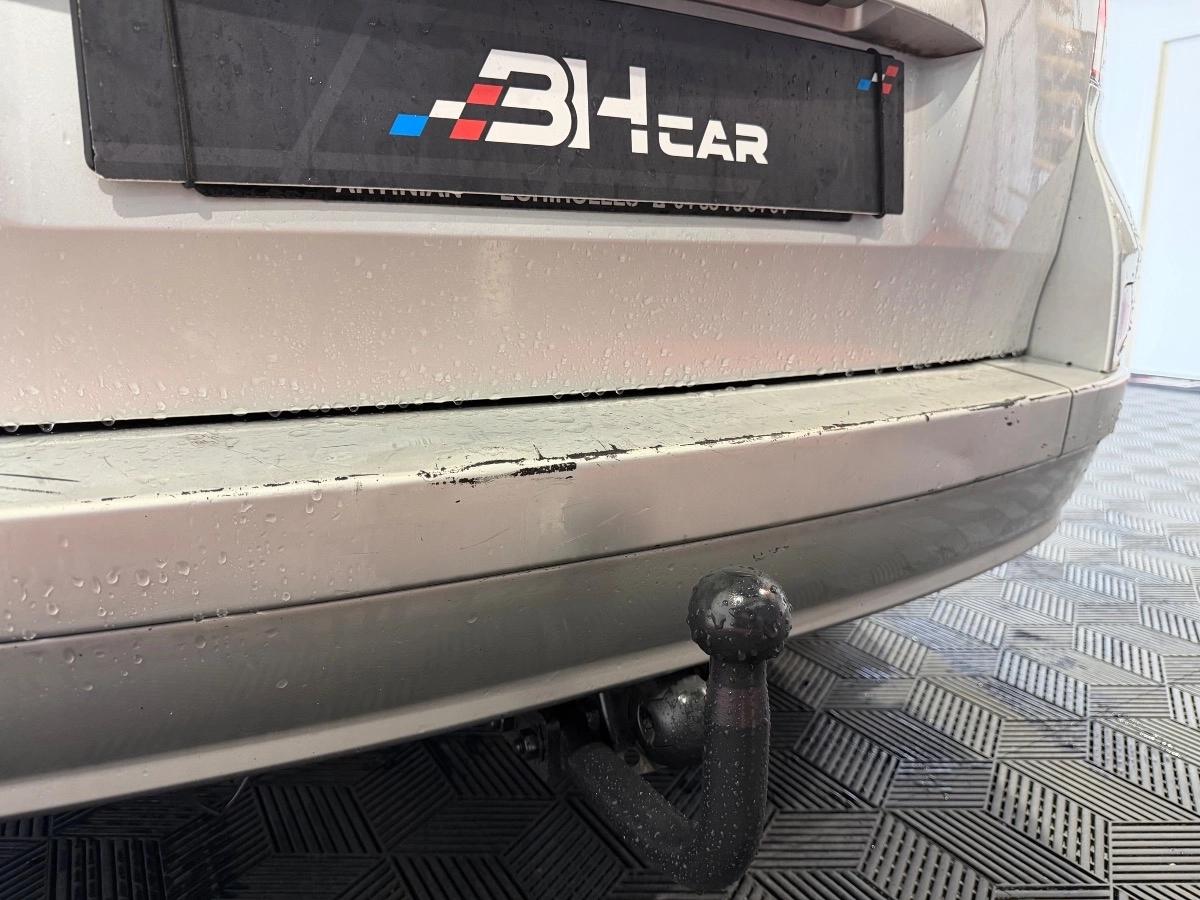 Renault Clio - photo 28