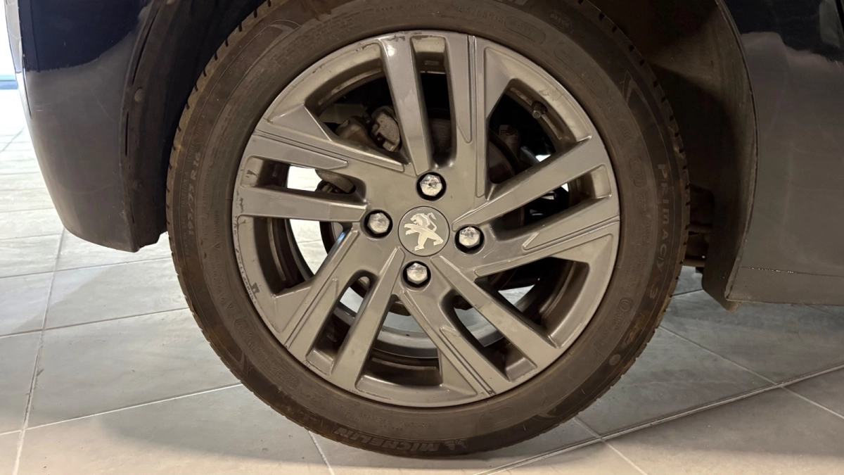 Peugeot 208 - photo 10