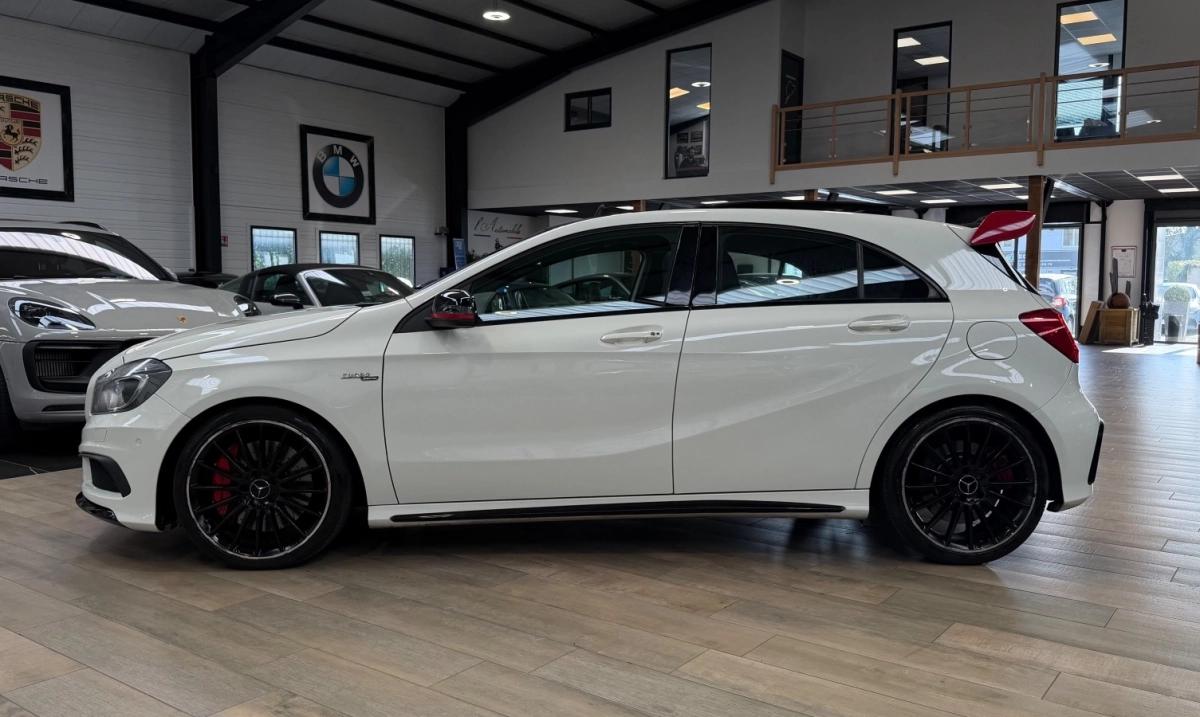 MERCEDES CLASSE A 45 AMG 4-MATIC SPEEDSHIFT 360CH - KIT AERO/TOIT OUVRANT/SIEGES CHAUFFANTS