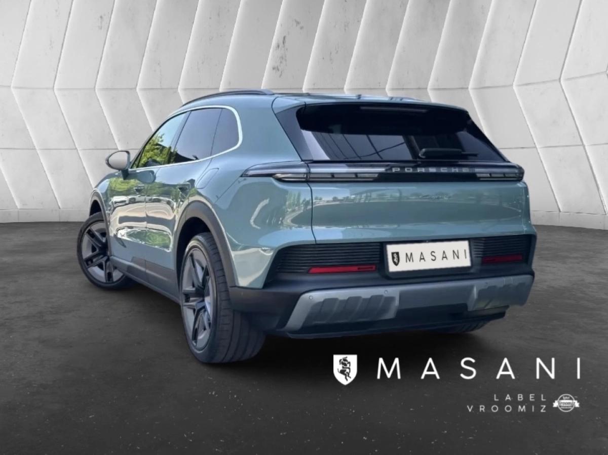 Porsche Cayenne Electrique 442ch 614km WLTP Toit ouvrant/Attelage/Roues AR dir/Burmester/Chrono/22“/Sièges 14/Volant