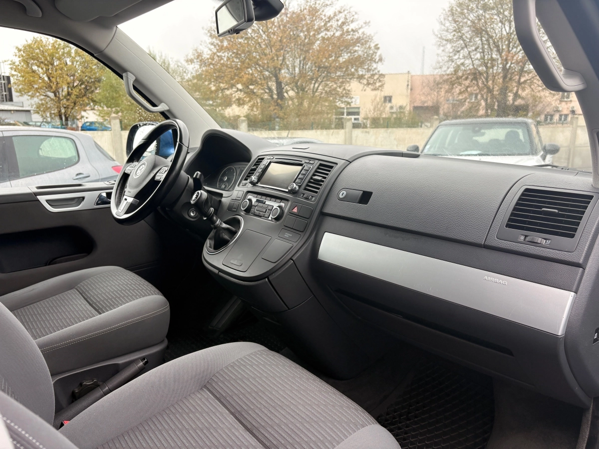 Volkswagen Multivan - photo 9