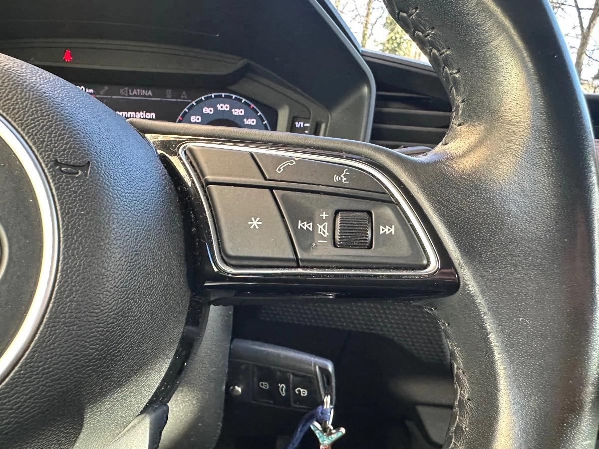 Audi A1 SPORTBACK 1.0 30 TFSI 115 ADVANCED S-TRONIC BVA