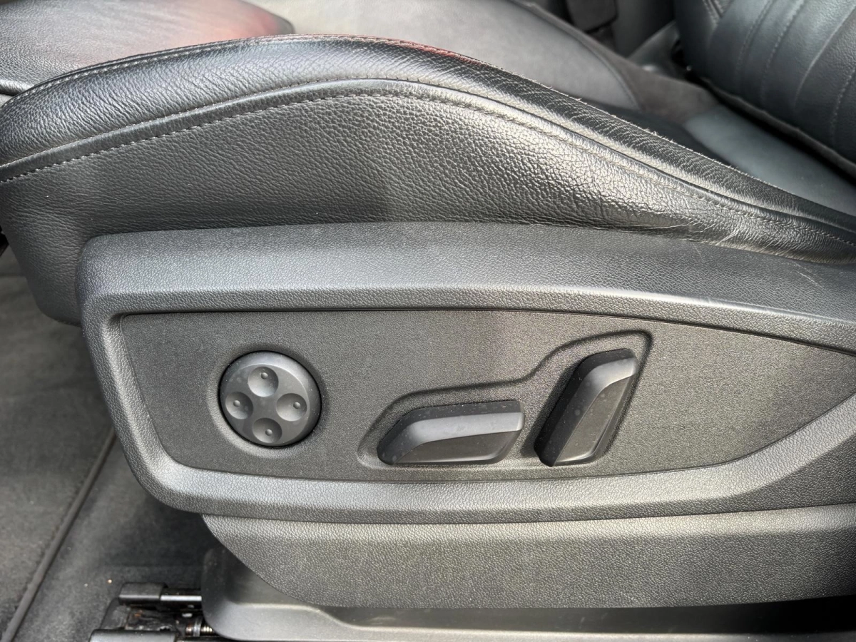 Audi Q5 - photo 15