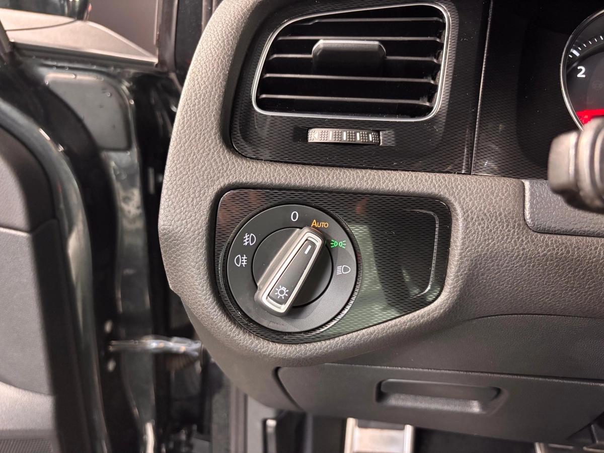 Aperçu indisponible de Volkswagen Golf