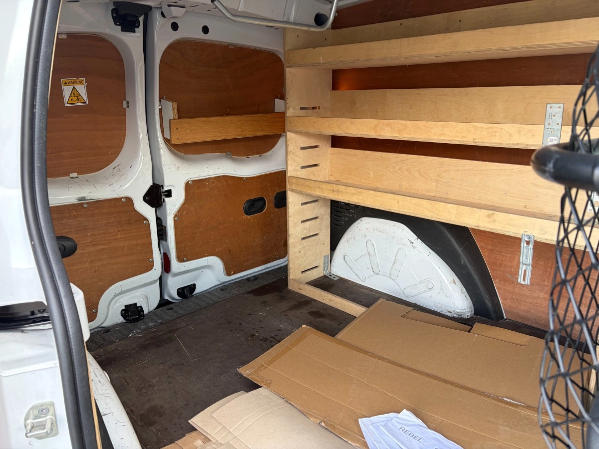 Renault Kangoo Express - photo 9