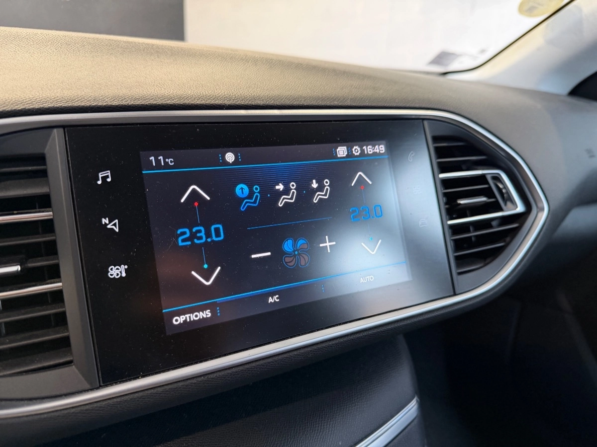 Peugeot 308 - photo 22