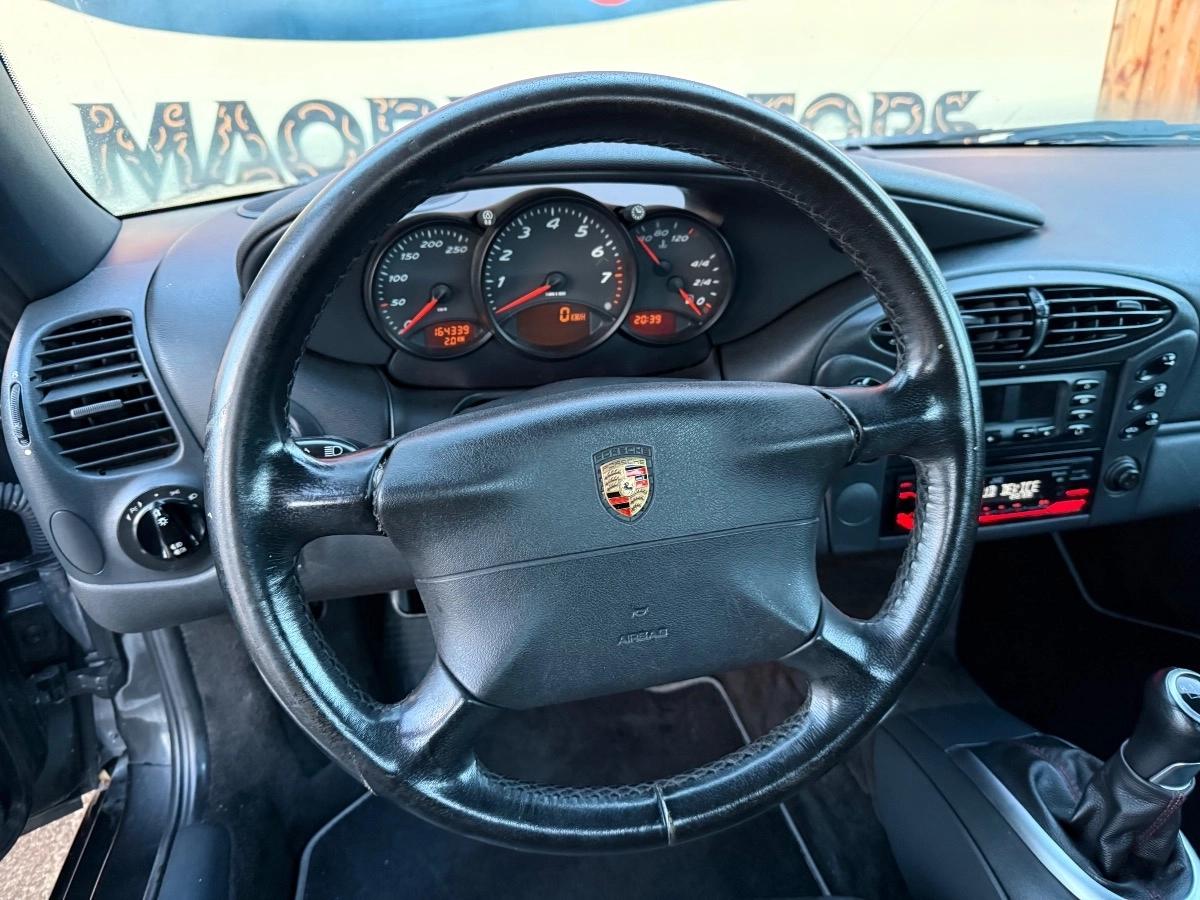 Porsche Boxster 2.5 205