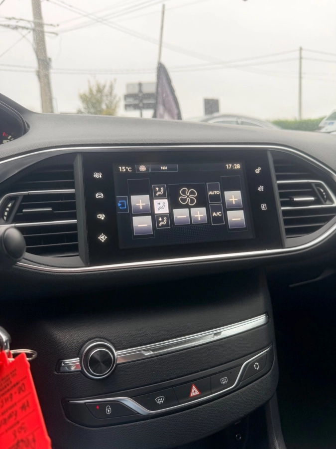 Peugeot 308 - photo 6