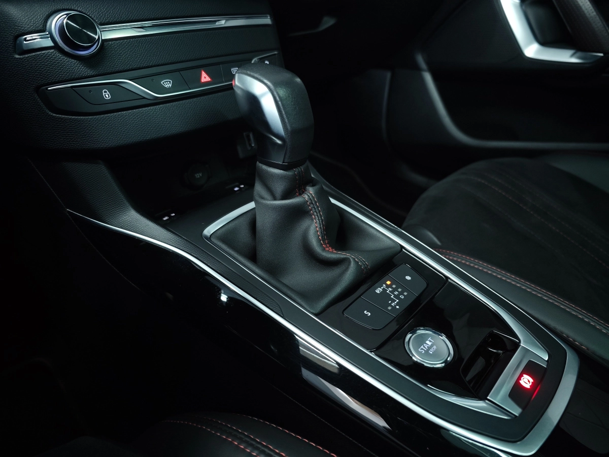 Peugeot 308 - photo 21
