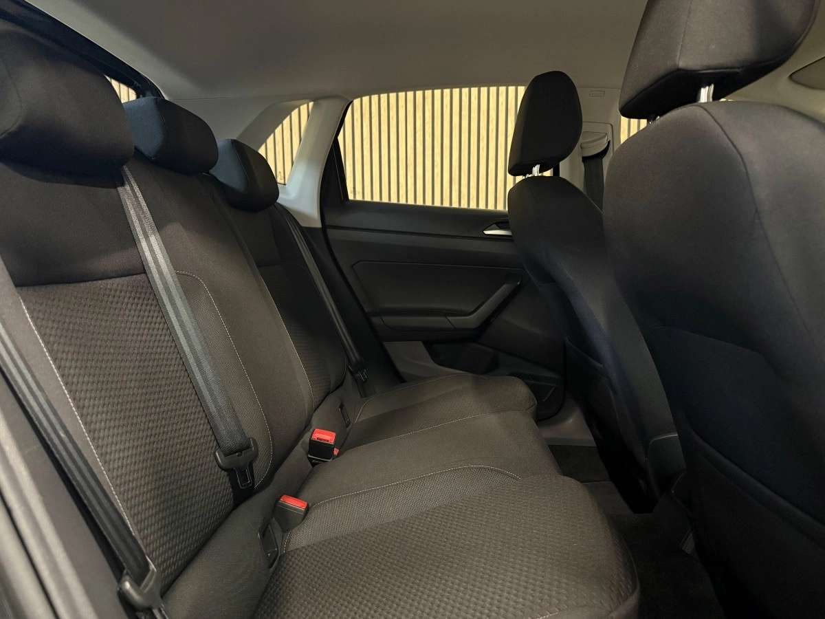 Volkswagen Polo - photo 23