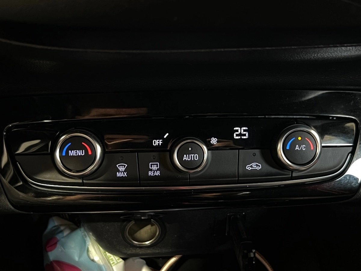 Opel Corsa-e - photo 22