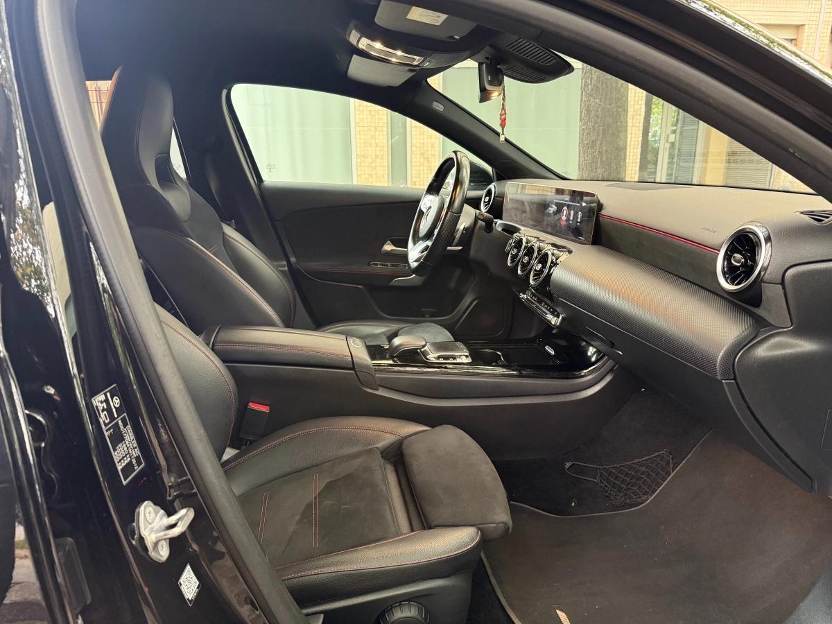 Mercedes Classe A 1.3 180 D 135 AMG LINE 7G-DCT BVA