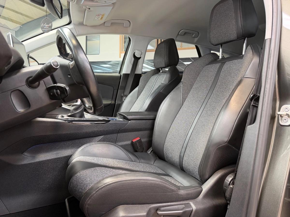 Peugeot 3008 1.5 HDI 130CV ALLURE 360°/ CARPLAY