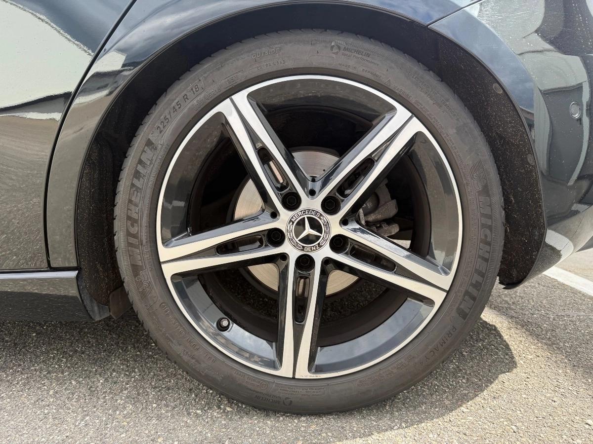 Mercedes Classe A 1.3 180 135 PROGRESSIVE LINE 7G-DCT BVA