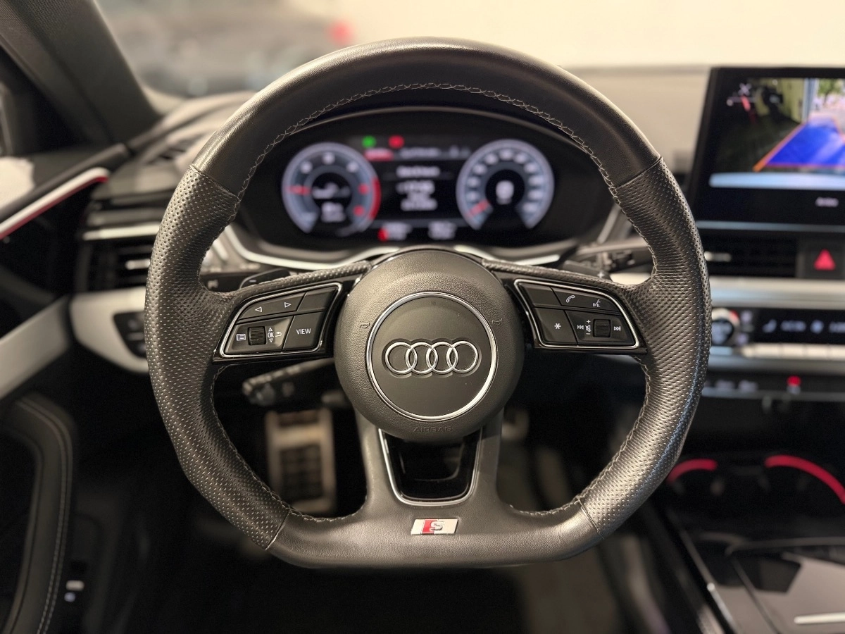 Audi A4 - photo 16