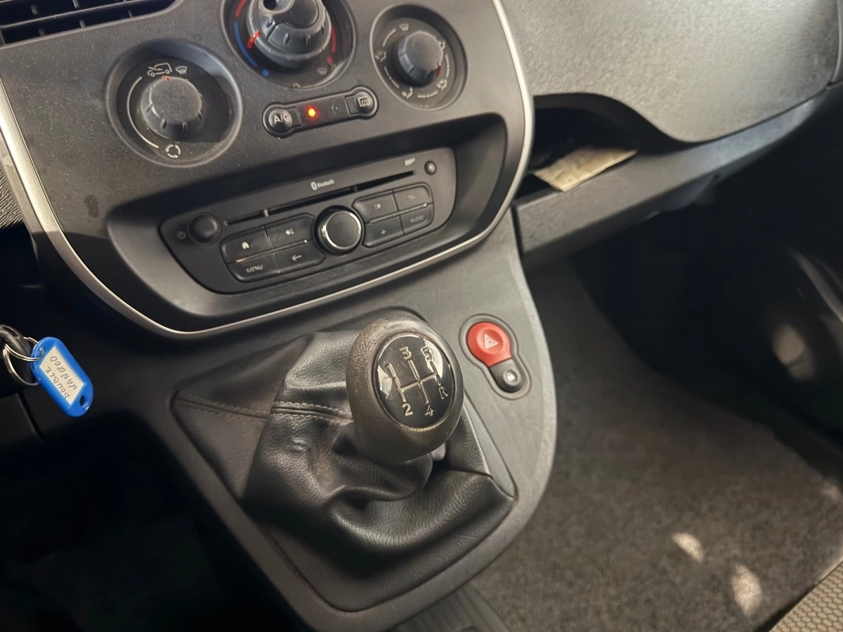 Renault Kangoo Express - photo 22