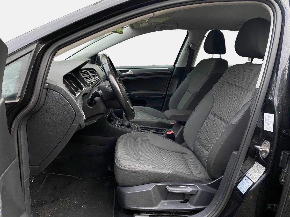 Volkswagen Golf 1.0 TSI 110 BLUEMOTION FIRST EDITION