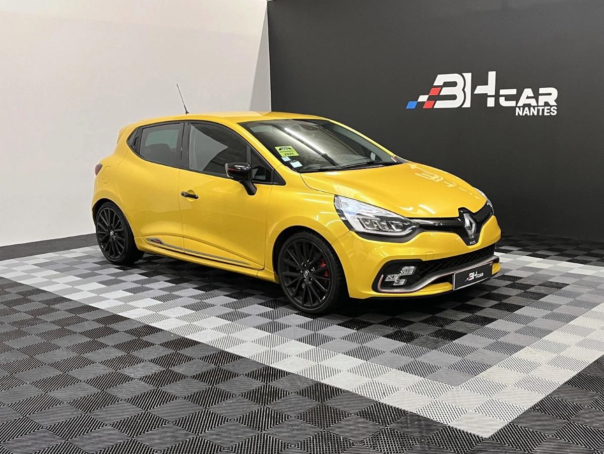 Image: Renault Clio 1.6 220 RS EDC BVA