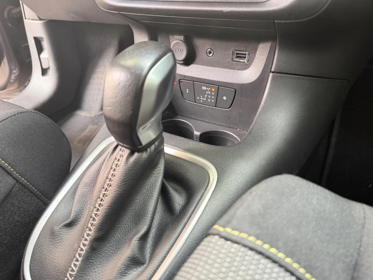 Citroen C3 GENERATION-III 1.2 PURETECH 110 SHINE EAT BVA START-STOP