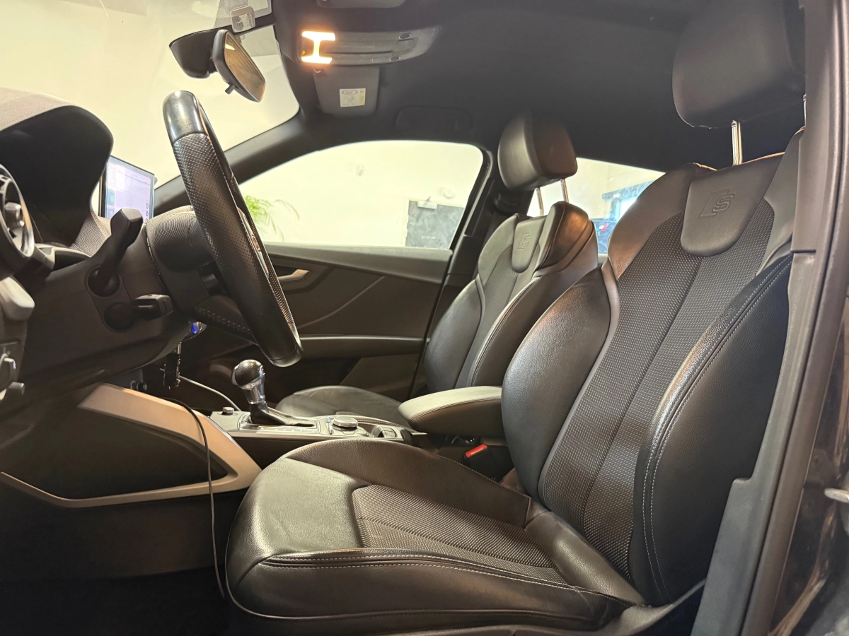 Audi Q2 - photo 10