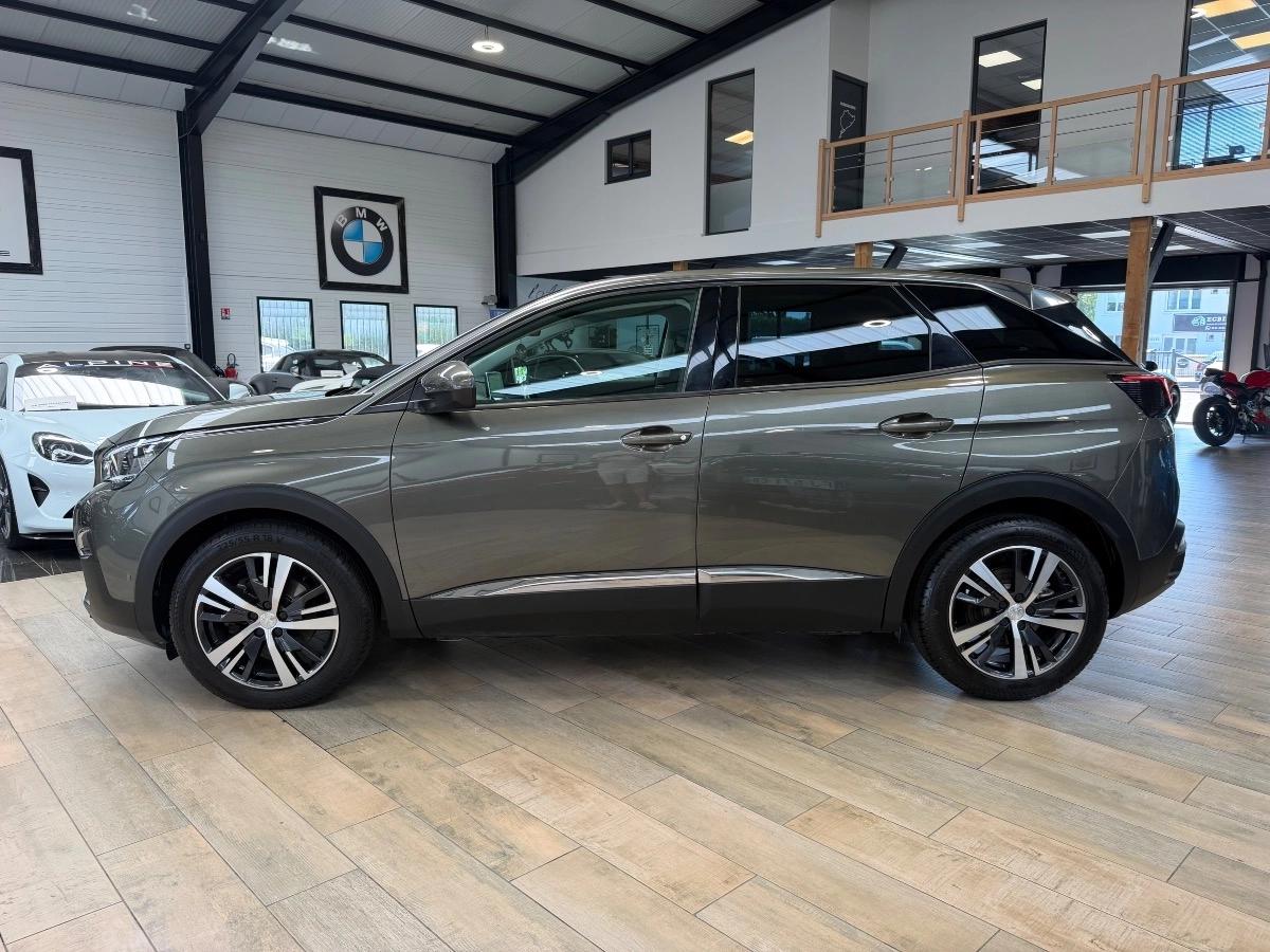 Peugeot 3008 1.5 HDI 130CV ALLURE 360°/ CARPLAY