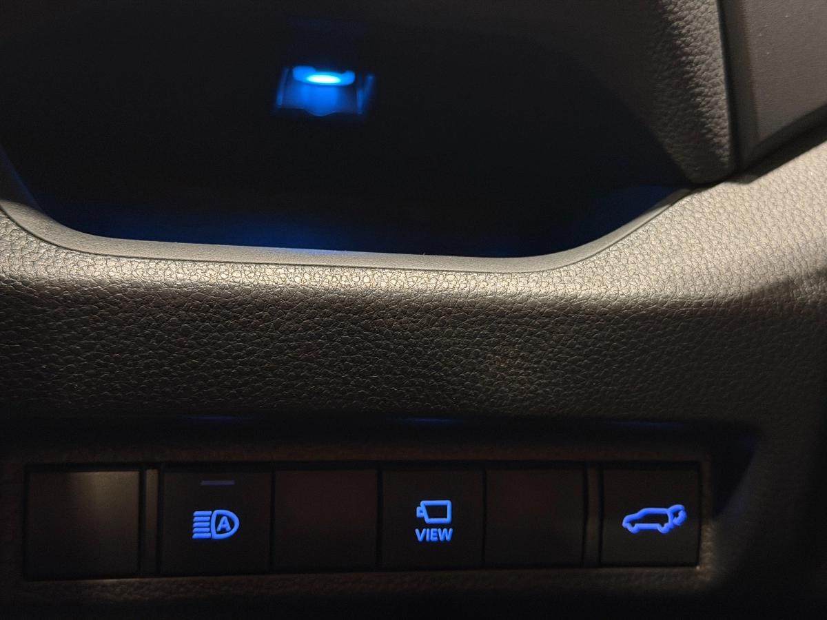 TOYOTA RAV4 Hybride 2WD 218ch Black Edition