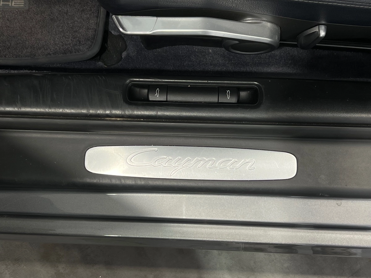 Porsche Cayman - photo 15