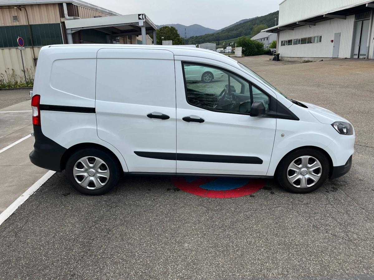 Ford Transit Courier FOURGON 1.5 TDCI 100 LIMITED