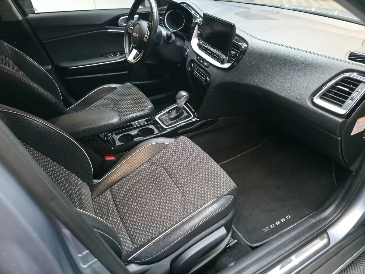 Kia Xceed - photo 22