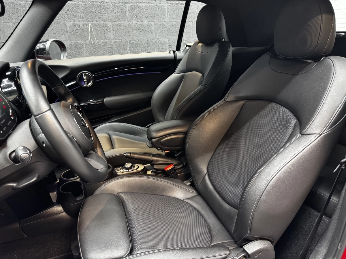 Mini Cabrio - photo 15