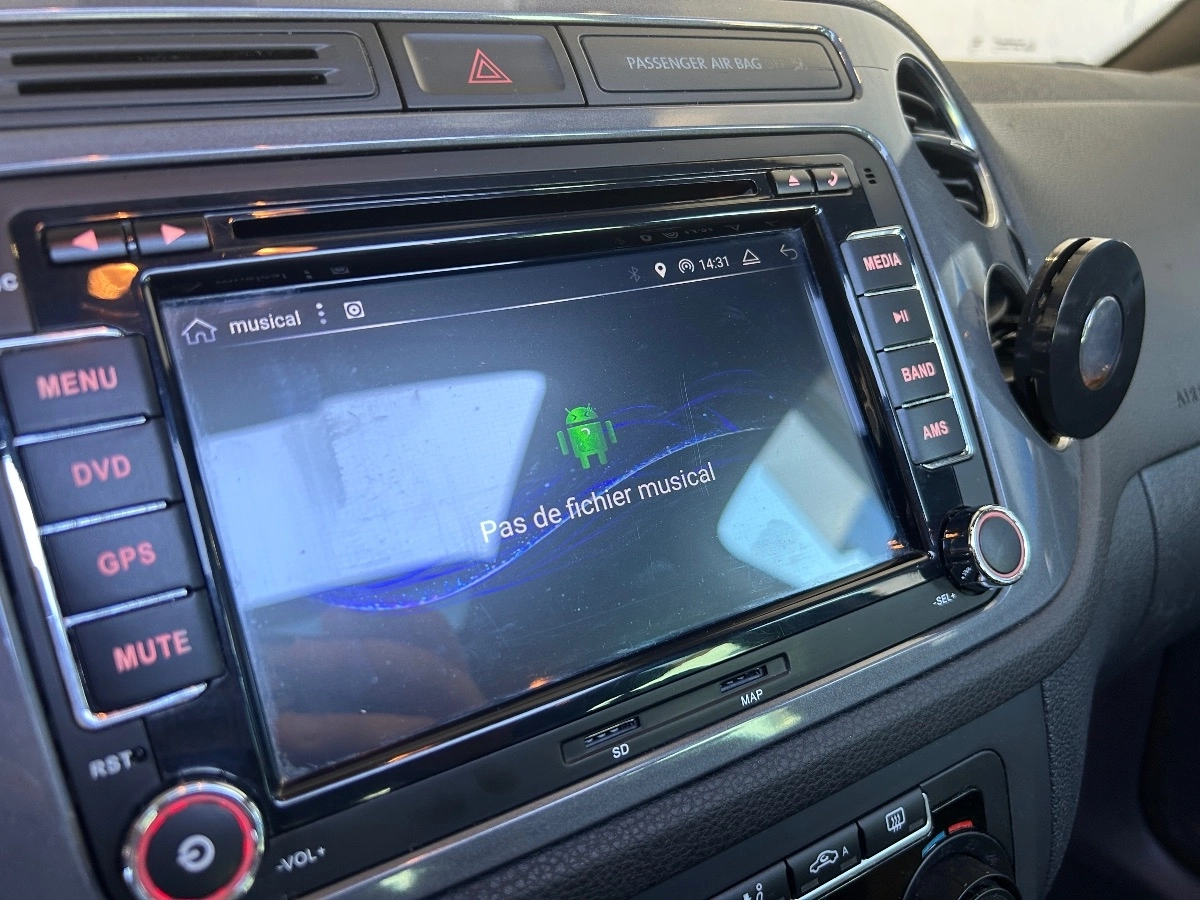 Volkswagen Tiguan - photo 20