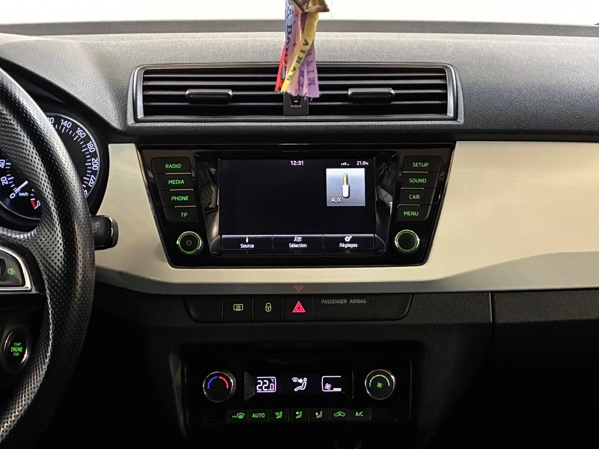 Skoda Fabia - photo 12