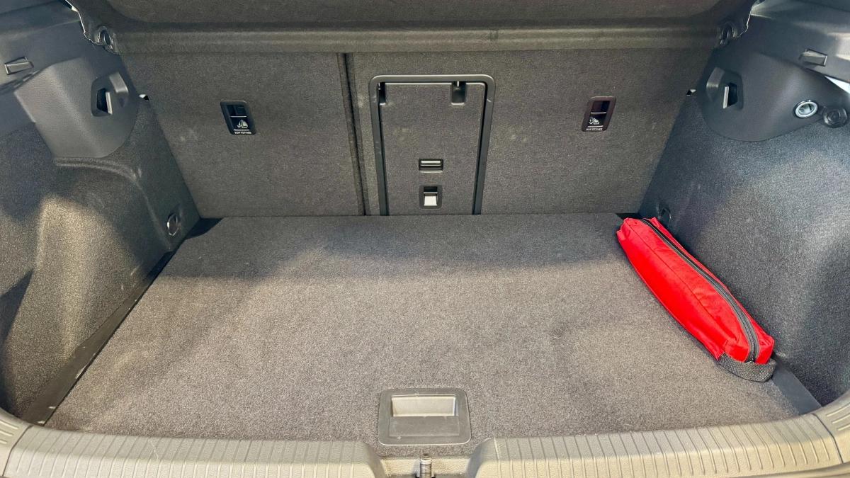 Volkswagen Golf 1.5 E-TSI 150 MHEV HYBRID OPF R-LINE DSG BVA
