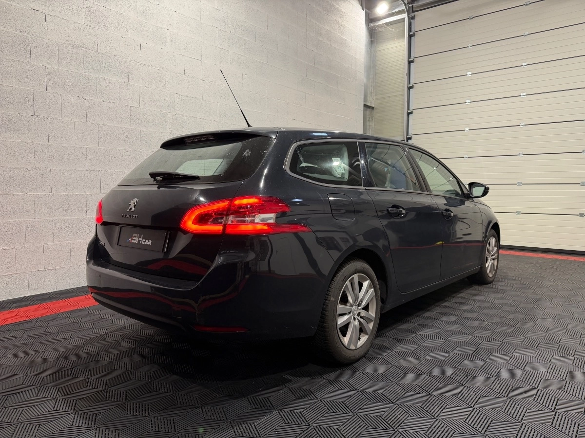Peugeot 308 - photo 3