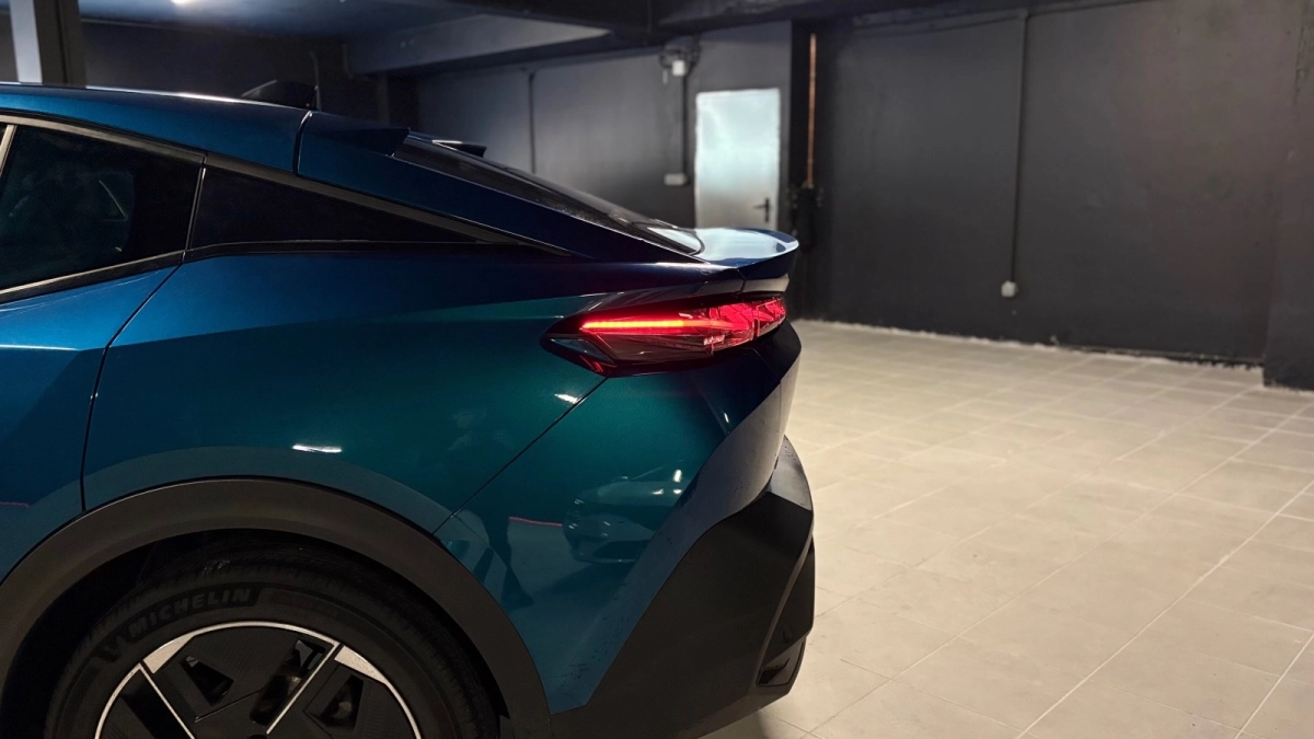 Peugeot 408 - photo 10