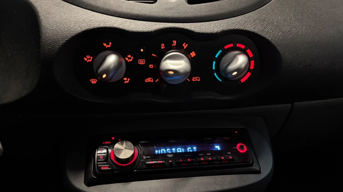 Renault Twingo - photo 21