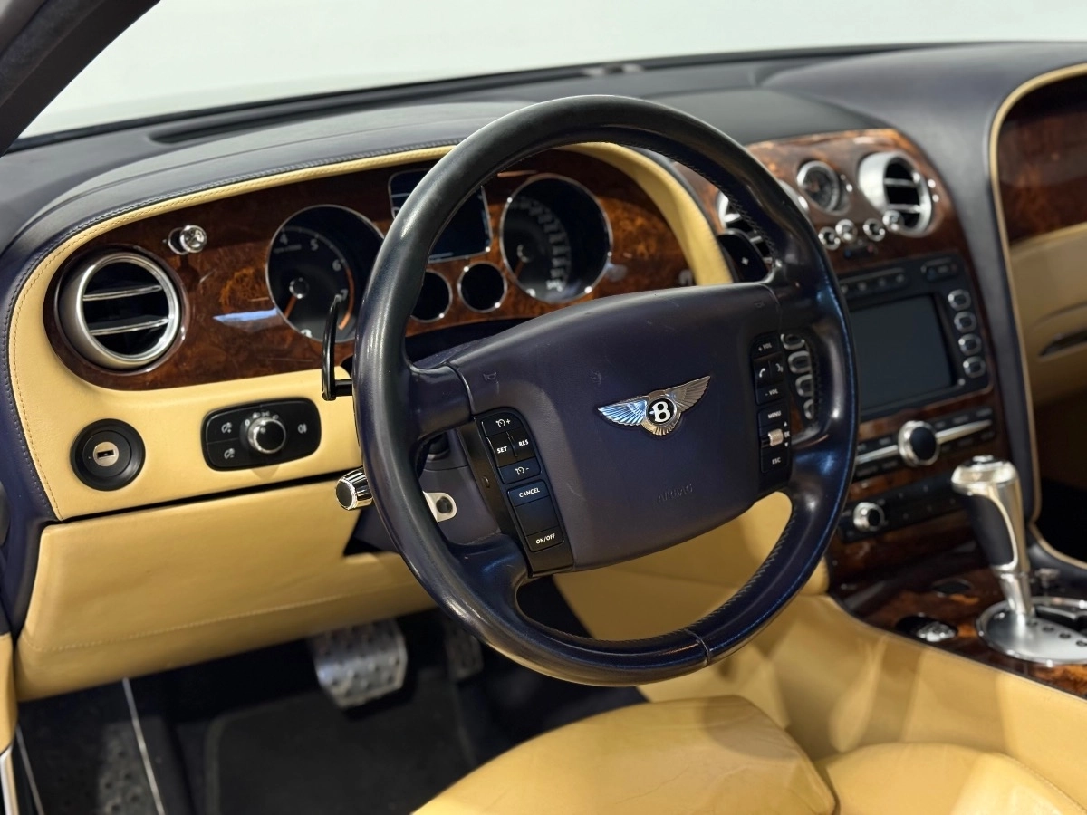Bentley Continental - photo 15