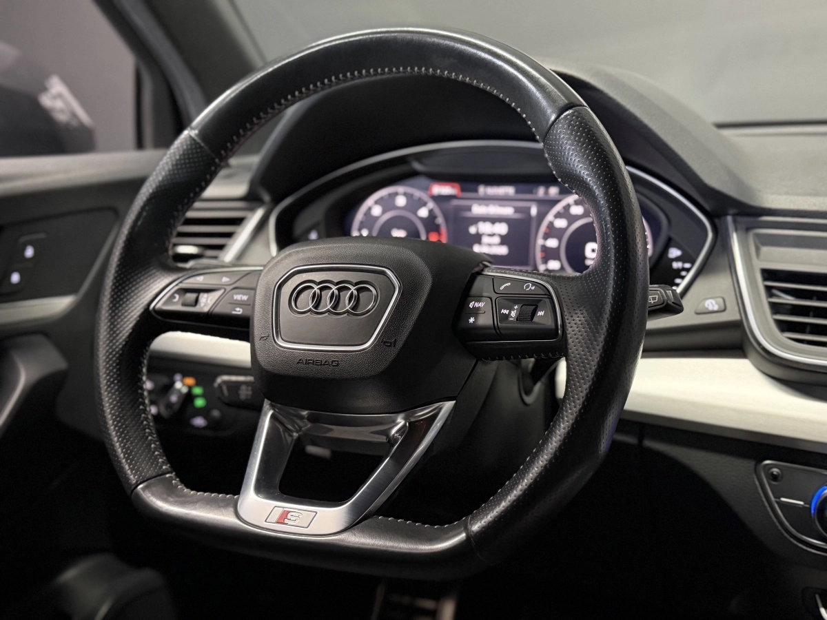 Audi Q5 - photo 26