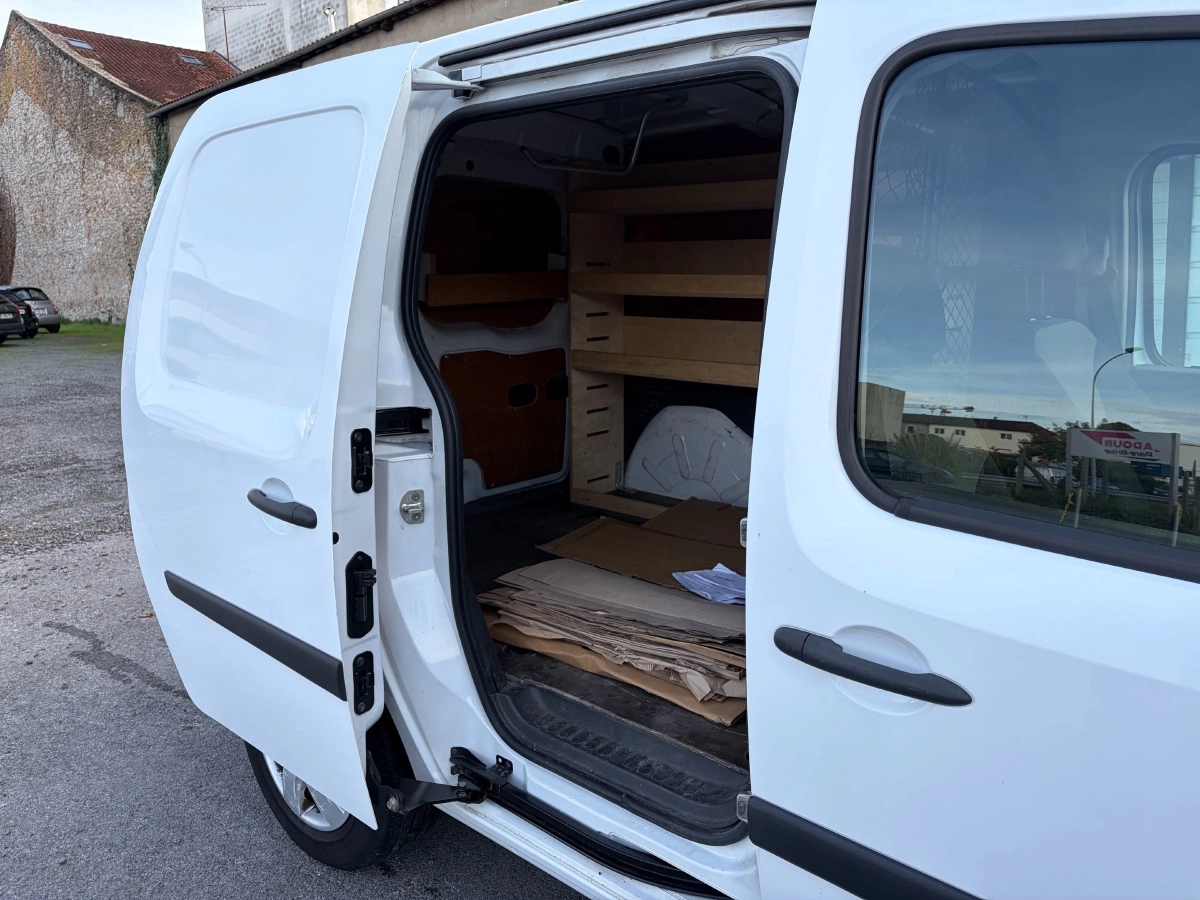 Renault Kangoo Express - photo 22