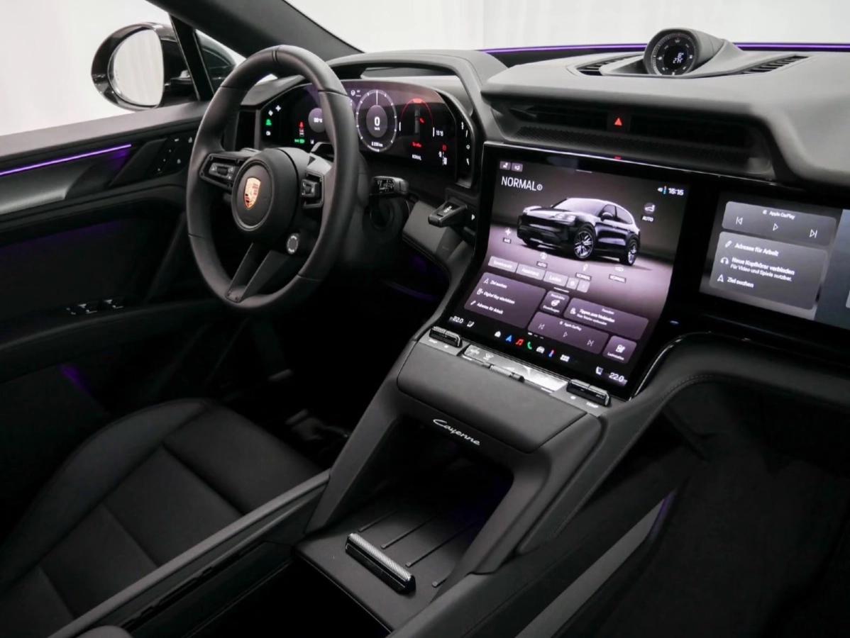 Porsche Cayenne Electrique 442ch 633km WLTP Toit Ouvrant/Attelage/Sport Sound/21“/Sièges 14/Volant Surfaces et Siège